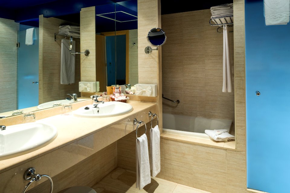 BAÑO SUITE 2 DORMITORIOS