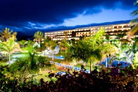 HOTEL BY NIGHT