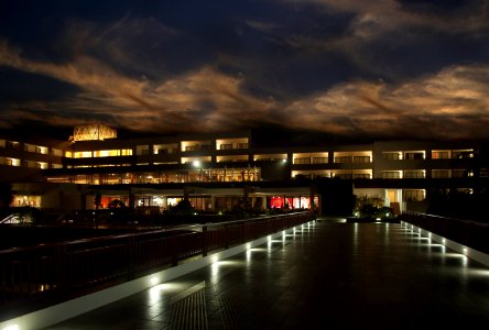 GATEWAY TO THE HOTEL NIGHT