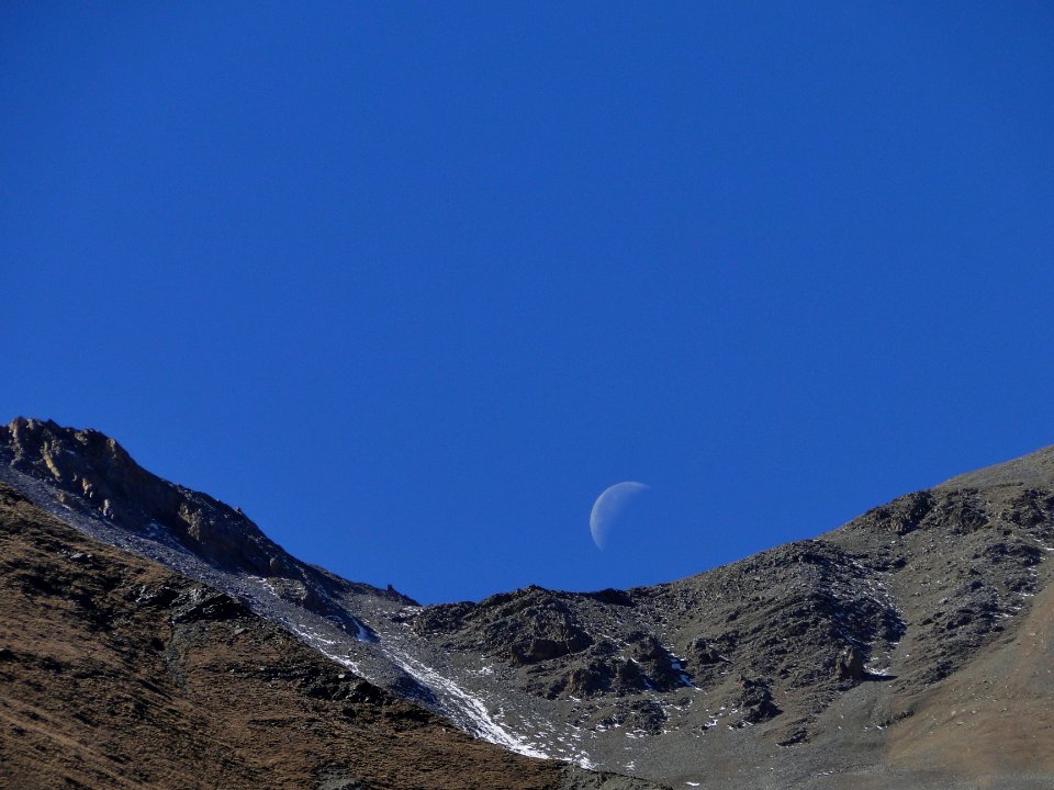 Moon at the horizon