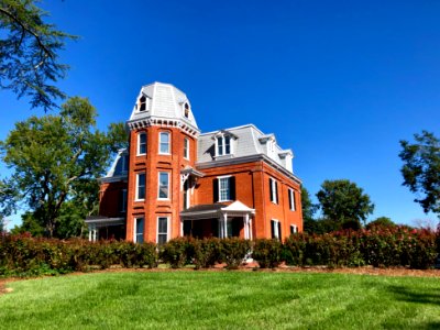 Tate House (Morganton Savings Bank), Morganton, NC