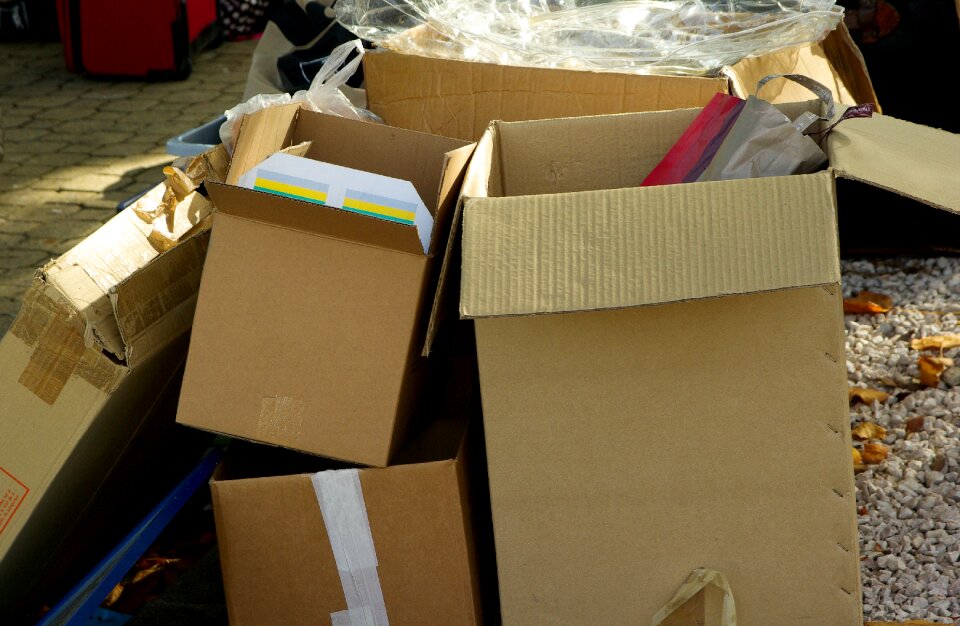 Cartons packaging package