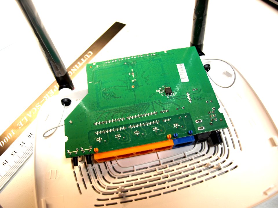 TP-Link TL-WR841N v13
