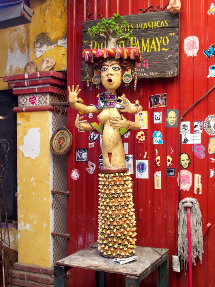 Yaxchibonam Statue
