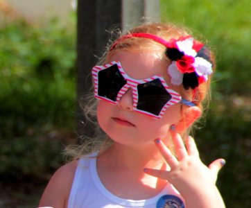 dig my cool shades