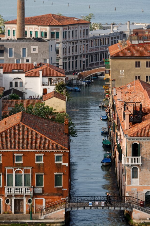 Canale grande water building