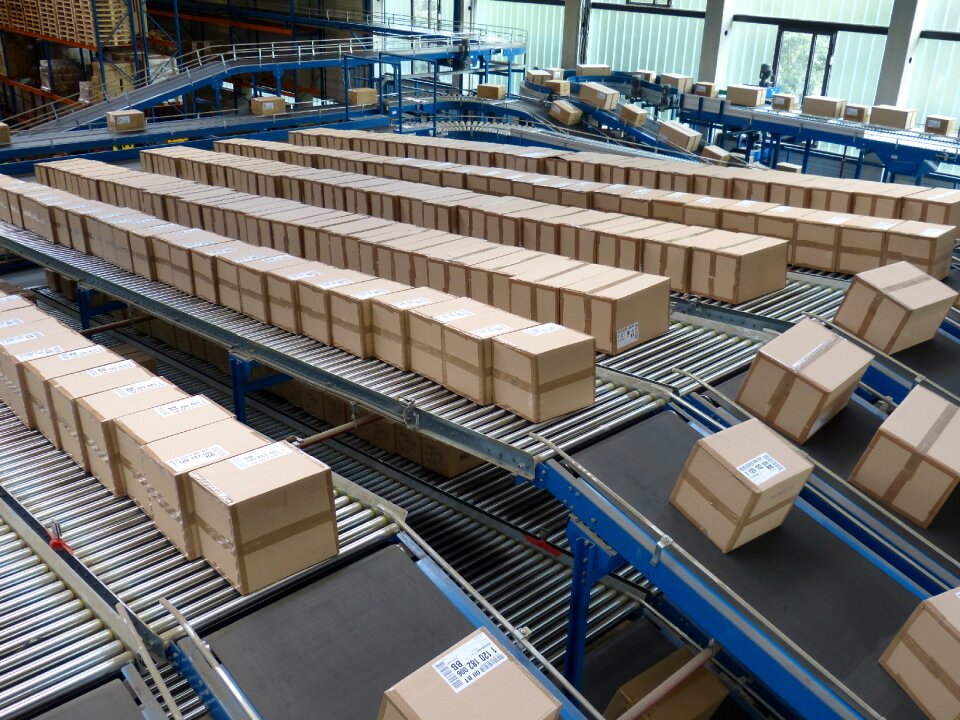 Shipping crane cargo