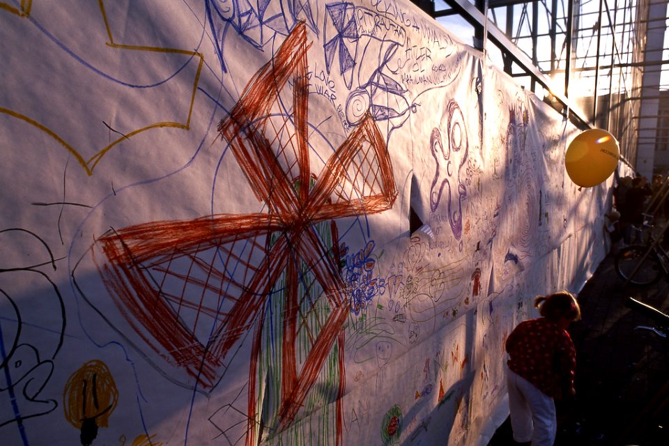 Sanomatalo: children's drawings