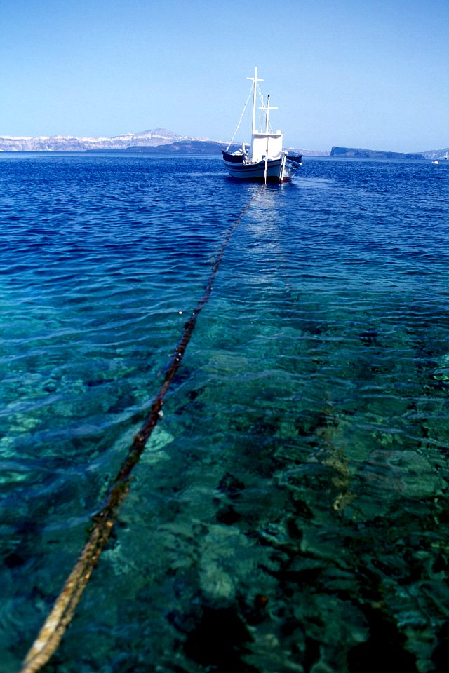 Tethered boat