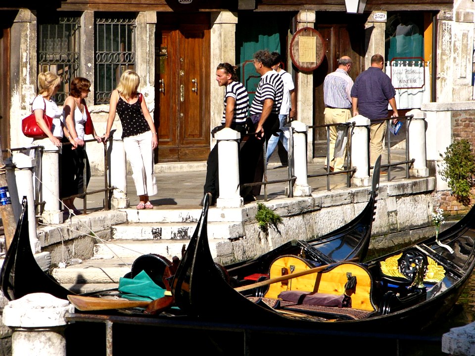 Venice gondola terminal