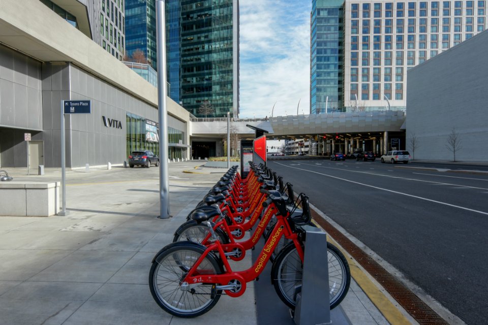 New station no. 435 - Tysons One Pl & Chain Bridge Rd