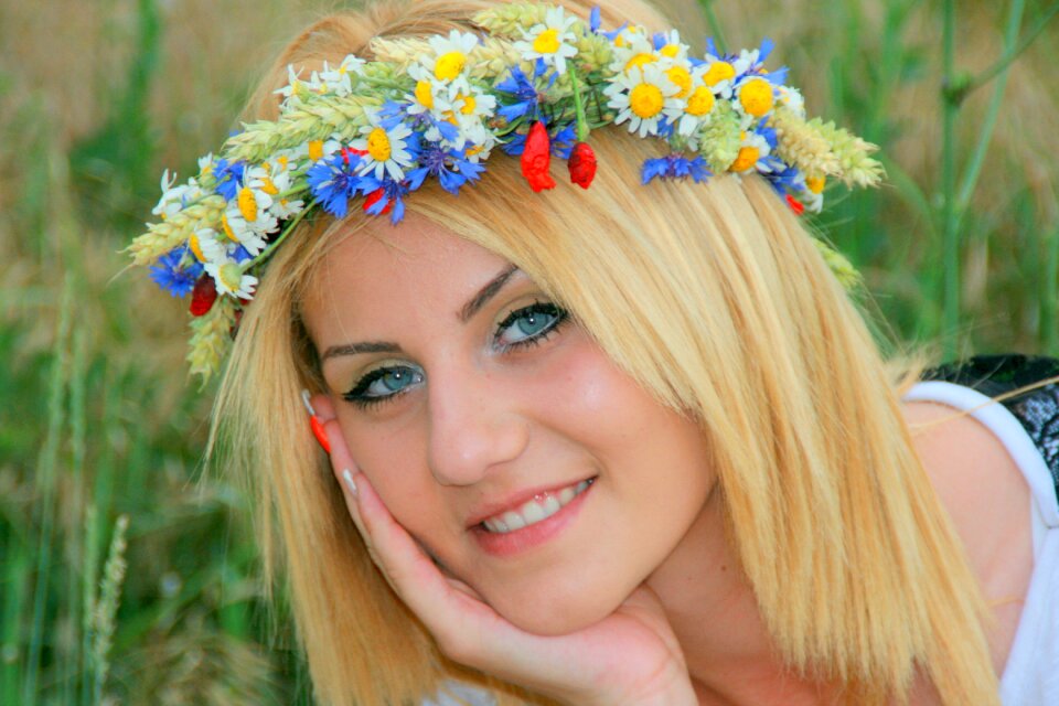 Blonde portrait nice