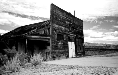 "Skin Deep" abandoned house