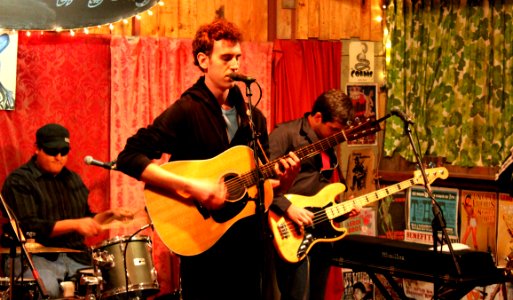 The Traveling at Roadhouse Rags