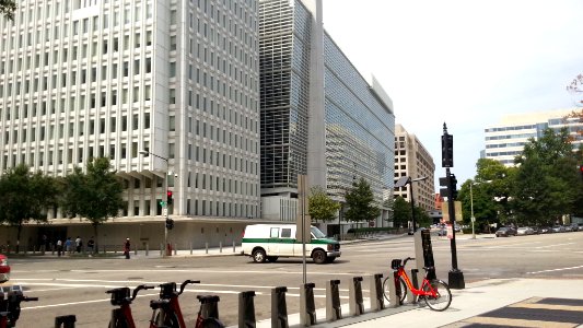 18th St & Pennsylvania Ave NW
