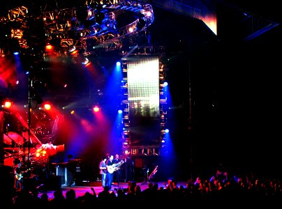 stageandcrowd