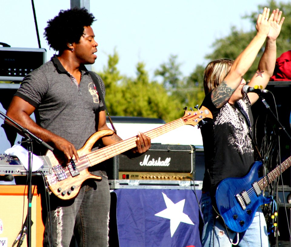 shout6