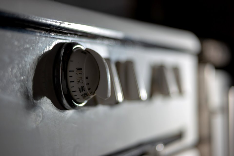 old-timey oven knob