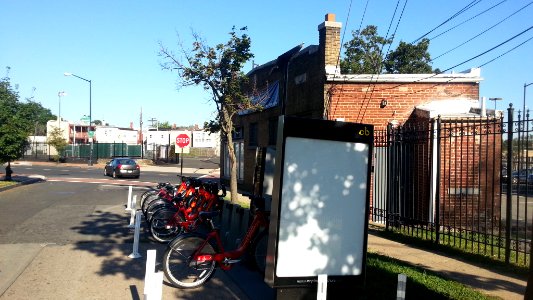 Pleasant St & MLK Ave SE
