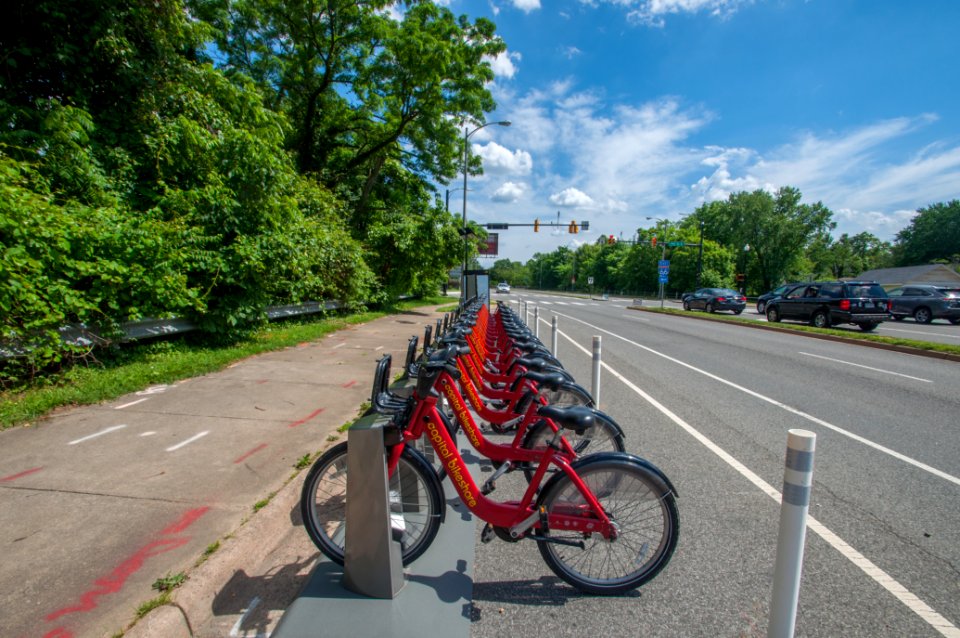 New station no. 383 - East Falls Church Metro/Sycamore St & 19th St N