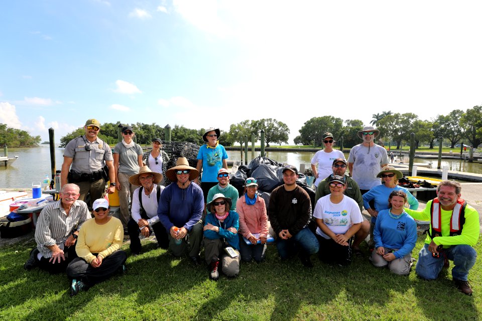 NPSPhoto M.Collier 2019 CS BeachClean GroupPic (4)