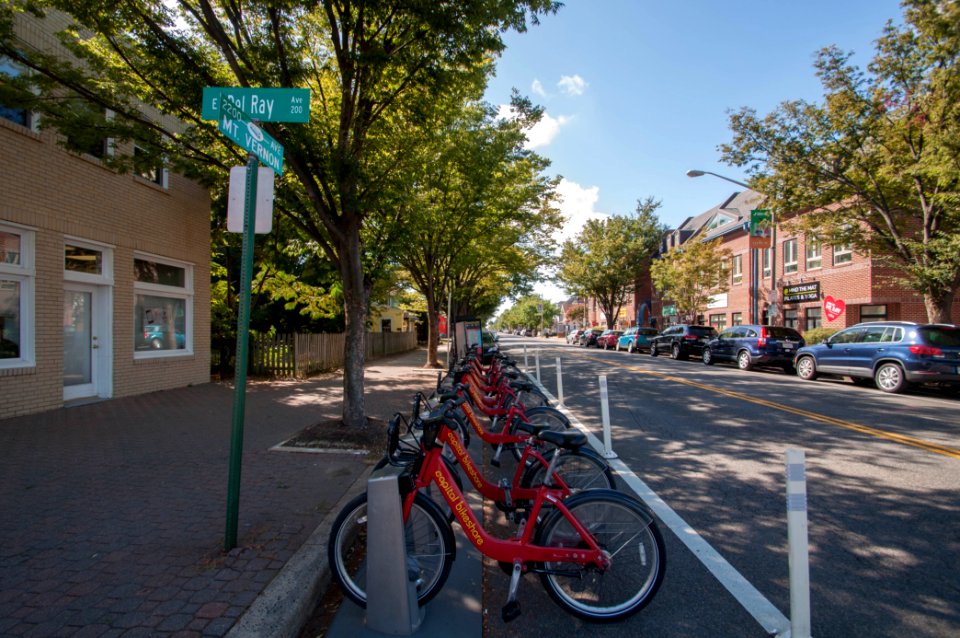 New Station no. 332 (Mount Vernon Ave & E Del Ray Ave)
