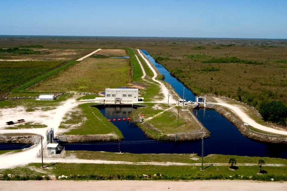 Levees, Dikes and Dams (20), NPSPhoto, R. Cammauf