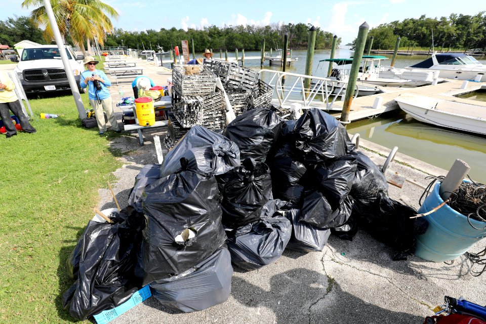 NPSPhoto M.Collier 2019 CS BeachClean Trash (3)