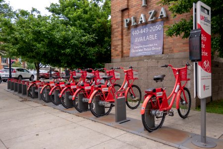 UH bikes in rack photo