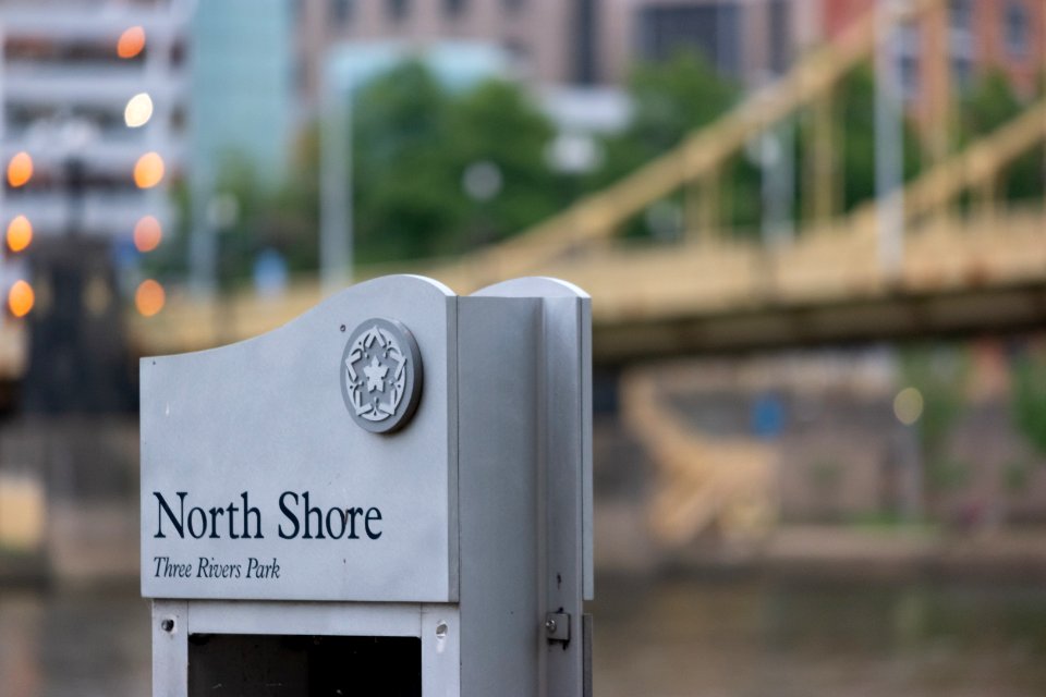 North Shore sign