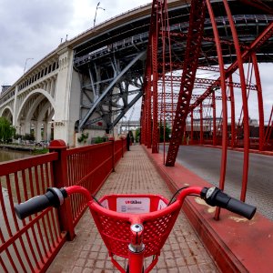 UH bikes POV photo