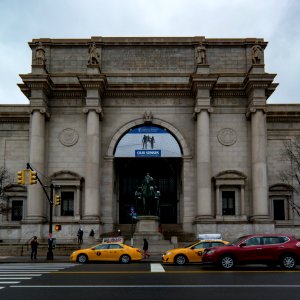 American Museum of Natural History (Central Park West entrance)