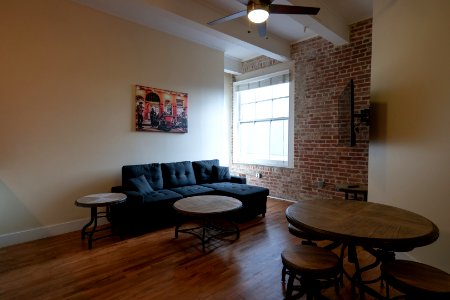 Merchant Lofts, 201 Magazine St
