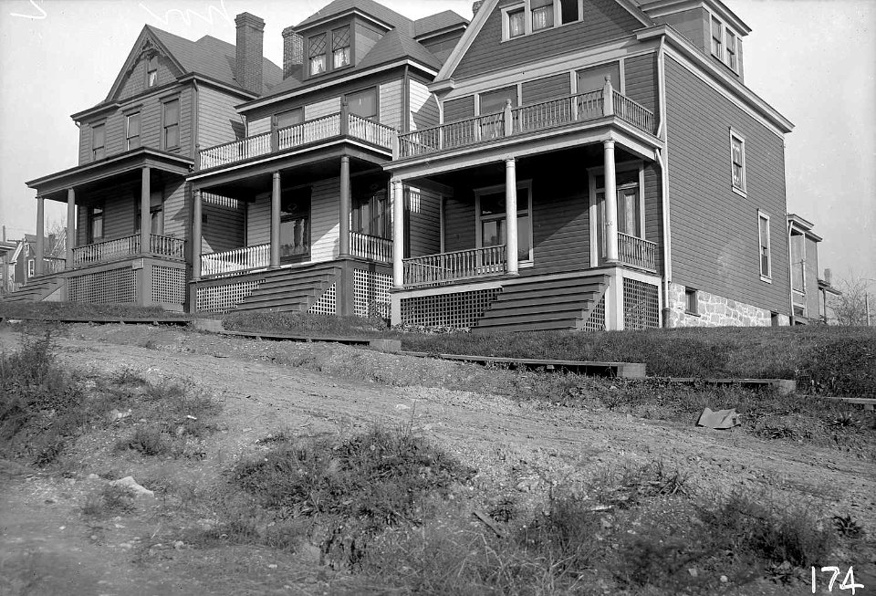 Griffin-Street-at-the-northwest-corner-of-Arion-Street-1911