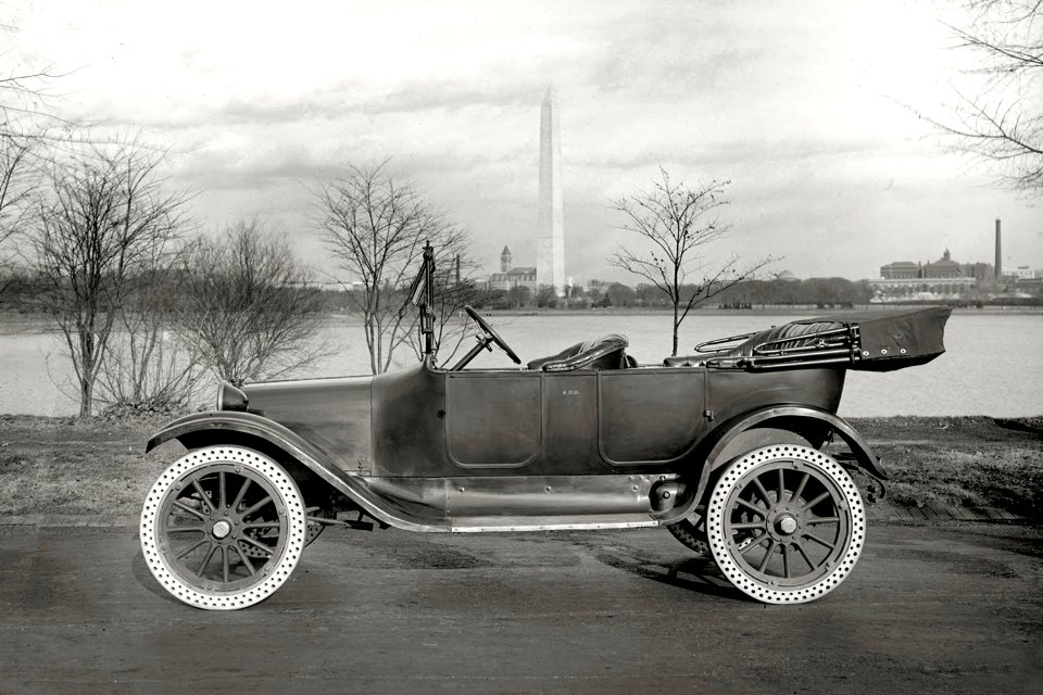 Lambert "Trublpruf" Tires on a 1920 Ford Model T Touring Car