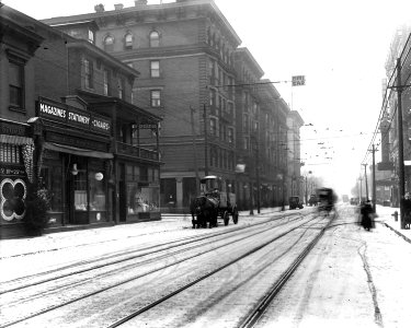Oakland-Forbes-Avenue-1920