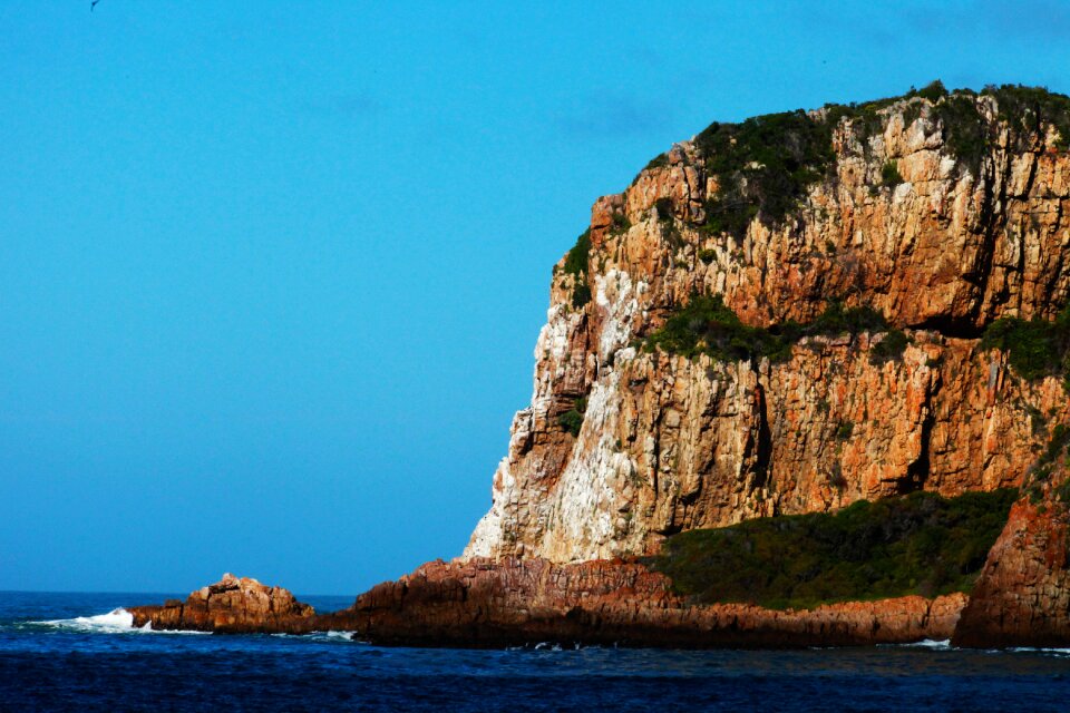 Coast steep vertical