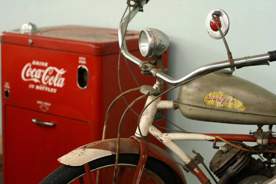Vintage bike coca-cola
