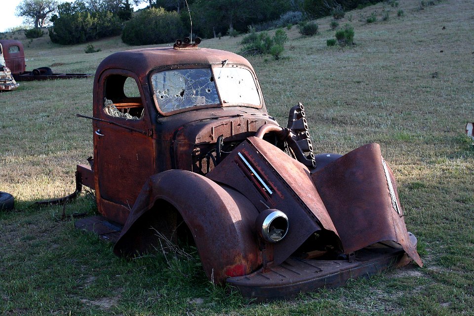 09-056 Old Ranch Stuff
