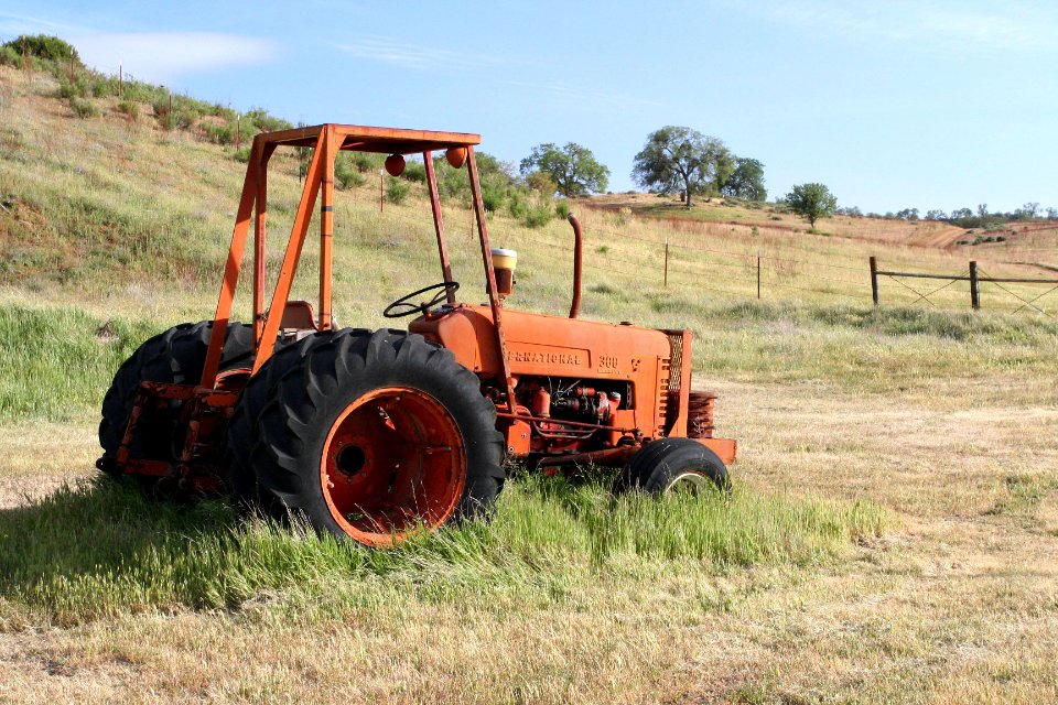 09-051 Old Ranch Stuff