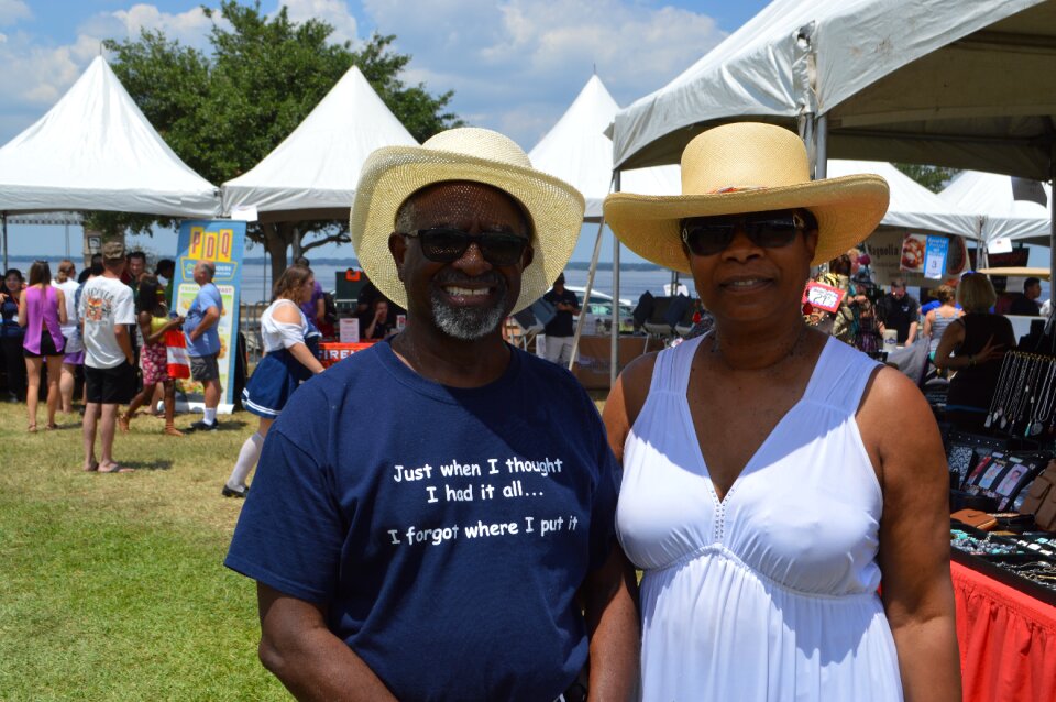 Couple festival market