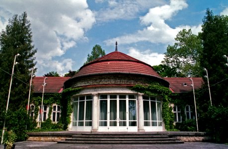 Central Building of the Research Institute (former manor-house)