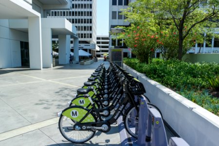 Metro Bike Share dock at Cordova & Lake