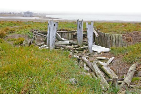 REPLICA OF PREHISTORIC HOUSE, BUILT IN 1976 AS PART OF BICENTENIAL EVENT