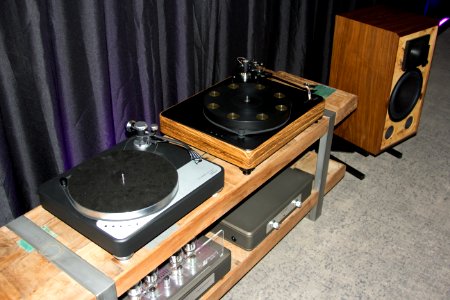 'I Ear' Audio Show 2019 40 Volare and Venti turntable