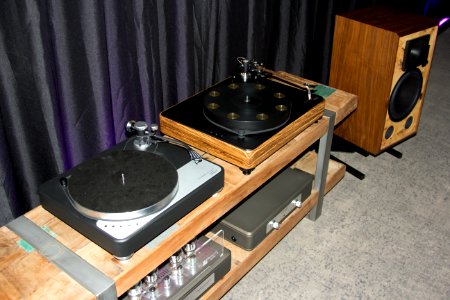 'I Ear' Audio Show 2019 40 Volare and Venti turntable photo