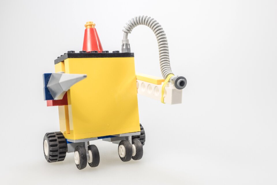 Cult computer robot