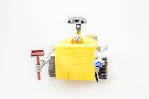 Cult computer robot