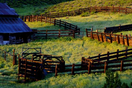 BARN ALONG CALIENTE RD -6