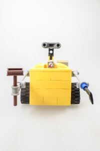 Cult computer robot
